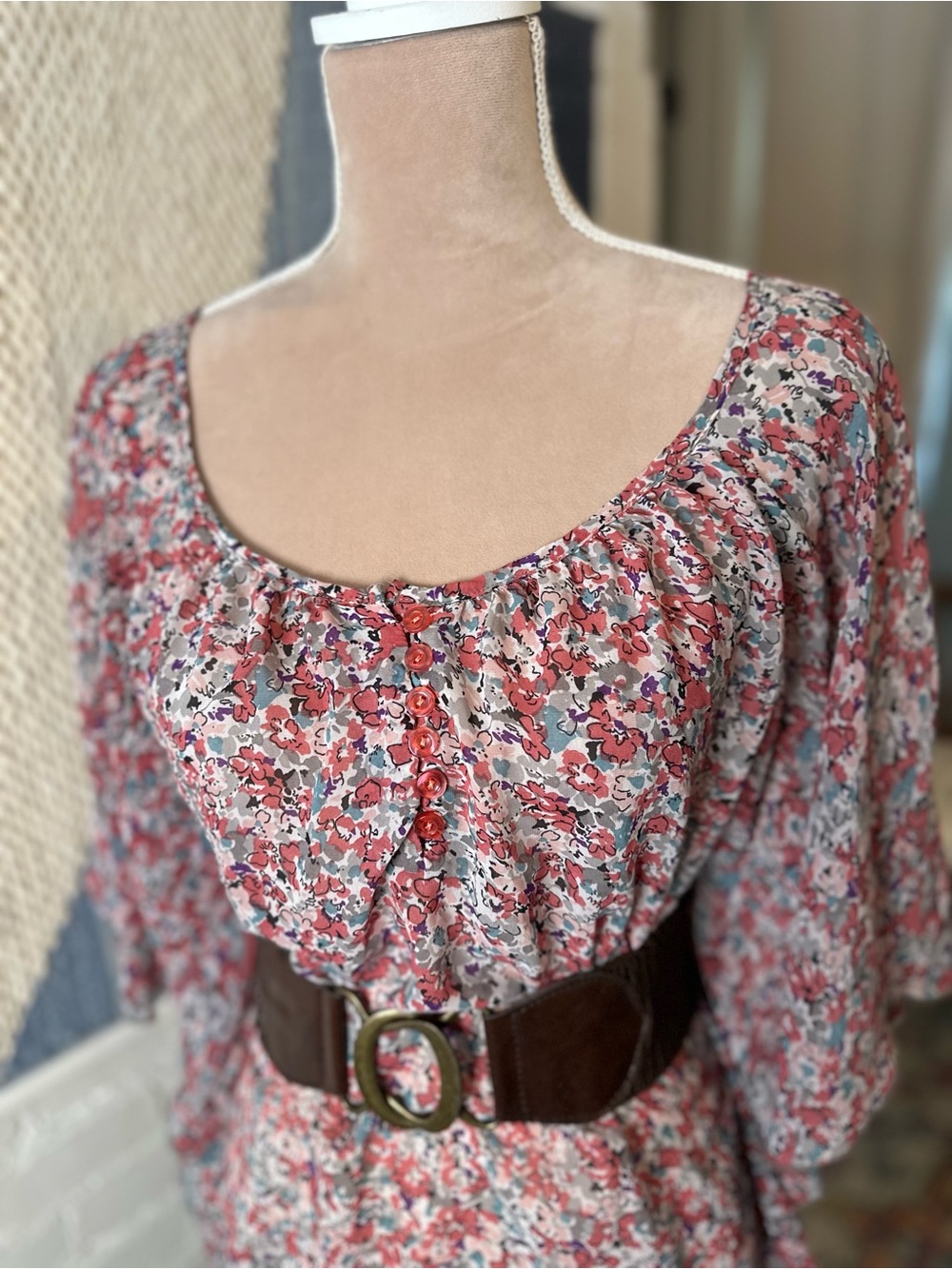 Wet Seal Pink and Blue Micro Floral Print Flowy Blouse - Picture 6 of 11